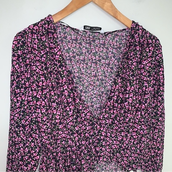 Zara Blouse Women 's Medium Black Pink Ruffle Asymmetrical Floral  Long Sleeve - Picture 7 of 11